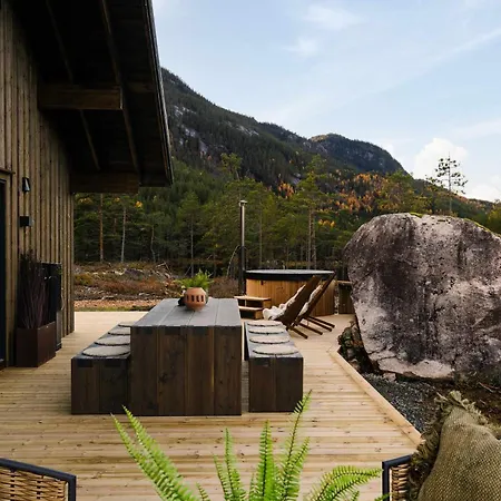 Lakehouse Moss With Sauna And Jacuzzi Kviteseid